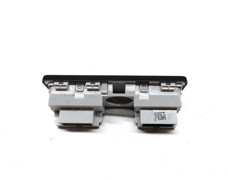 Thumbnail 4: 2014 LAND ROVER LR4 AUXILIARY AUX USB PLUG INPUT JACK PANEL CHARGE PANEL