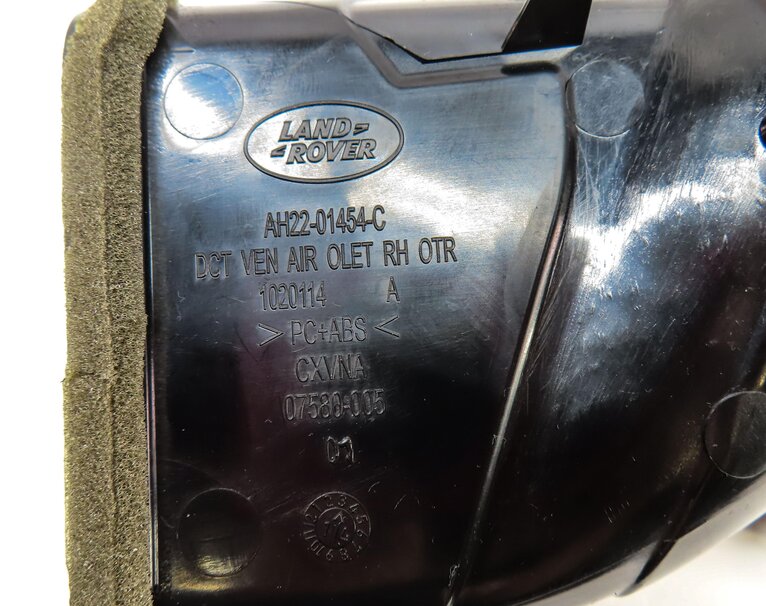 Thumbnail 7: 2014 LAND ROVER LR4 DASH FAR RIGHT OUTER AC HEATER AIR VENT (BLACK & SILVER)
