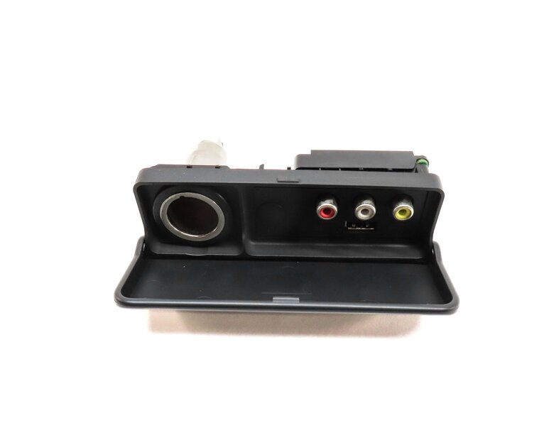 Thumbnail 4: 2014 LAND ROVER LR4 AUXILIARY AUX USB VIDEO 12V SOCKET JACK PLUG CHARGE PANEL