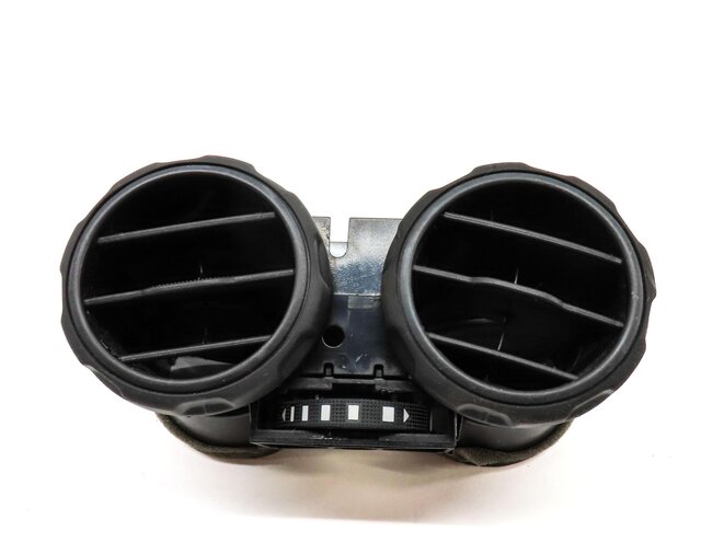 Thumbnail 2: 2014 LAND ROVER LR4 REAR CENTER CONSOLE HVAC A/C HEATER AIR VENT (BLACK)