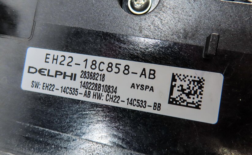 Thumbnail 7: 2014 LAND ROVER LR4 RADIO NAVIGATION PHONE VIDEO CLOCK INFO SWITCH BUTTON PANEL