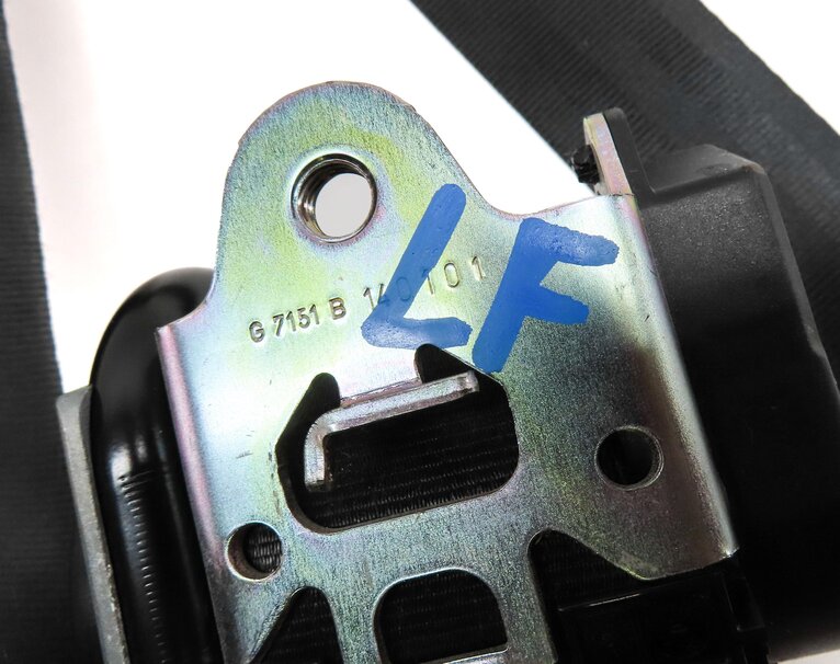 Thumbnail 5: 08-16 LR3 LR4 / RANGE ROVER SPORT (L320) LEFT DRIVER SEATBELT RETRACTOR (BLACK)