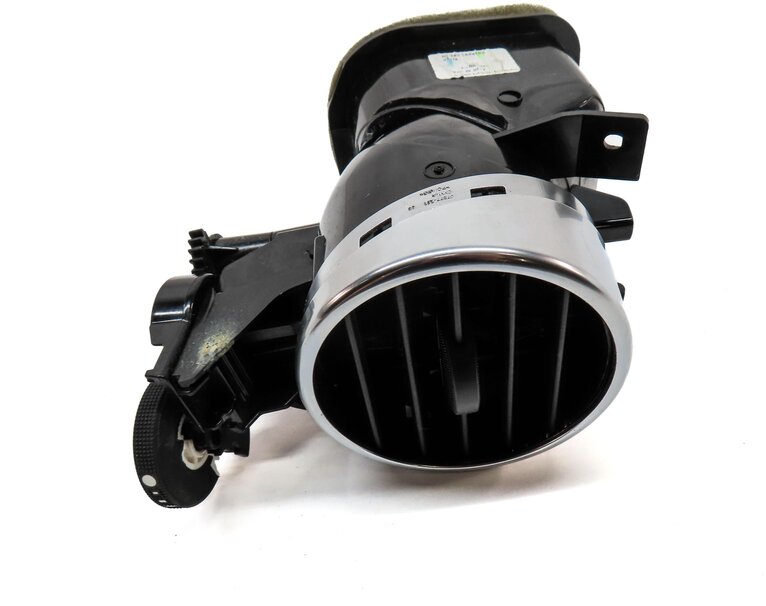 Thumbnail 2: 2014 LAND ROVER LR4 DASH CENTER INNER RIGHT AC HEATER AIR VENT (BLACK & SILVER)
