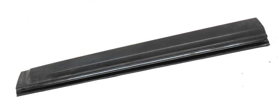 Thumbnail 3: 2014 LAND ROVER LR4 FRONT LEFT DRIVER DOOR LOWER TRIM MOULDING PANEL (BLACK)