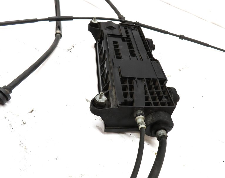 Thumbnail 6: 2014 LAND ROVER LR4 EMERGENCY HILL PARKING E-BRAKE ACTUATOR w/ CABLES