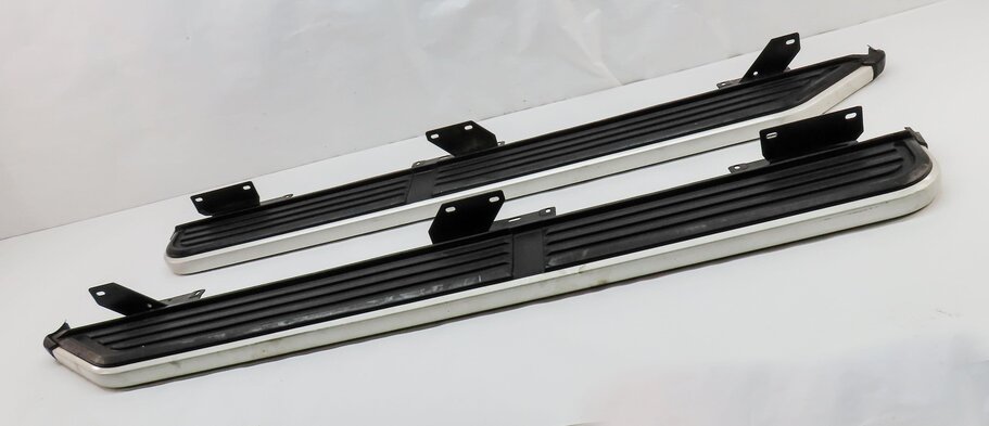 Thumbnail 3: 2014 LAND ROVER LR4 FRONT LEFT & RIGHT RUNNING BOARD STEP SET2 w/ MOUNT BRACKETS