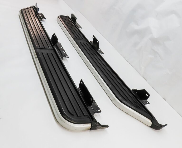 Thumbnail 4: 2014 LAND ROVER LR4 FRONT LEFT & RIGHT RUNNING BOARD STEP SET2 w/ MOUNT BRACKETS