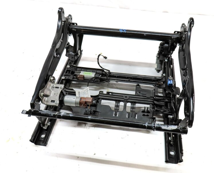 2015-2017 MERCEDES C CLASS (W205) FRONT RIGHT PASSENGER SEAT TRACK w/ MOTORS