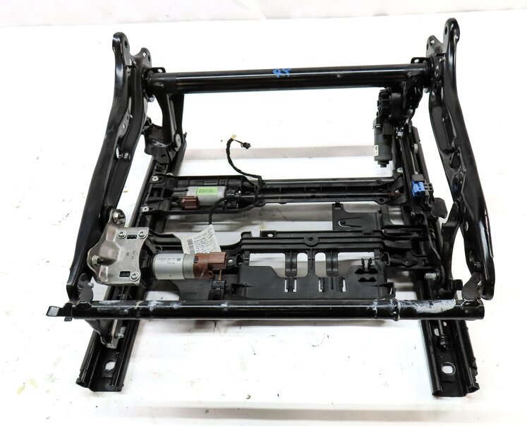 Thumbnail 2: 2015-2017 MERCEDES C CLASS (W205) FRONT RIGHT PASSENGER SEAT TRACK w/ MOTORS