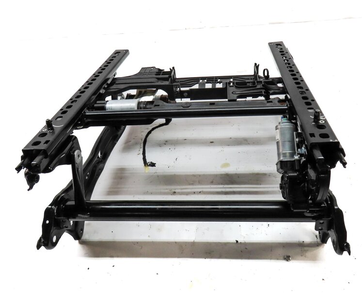 Thumbnail 6: 2015-2017 MERCEDES C CLASS (W205) FRONT RIGHT PASSENGER SEAT TRACK w/ MOTORS