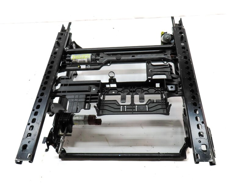 Thumbnail 5: 2015-2017 MERCEDES C300 C350 C400 C450 (W205) LEFT DRIVER SEAT TRACK w/ MOTORS