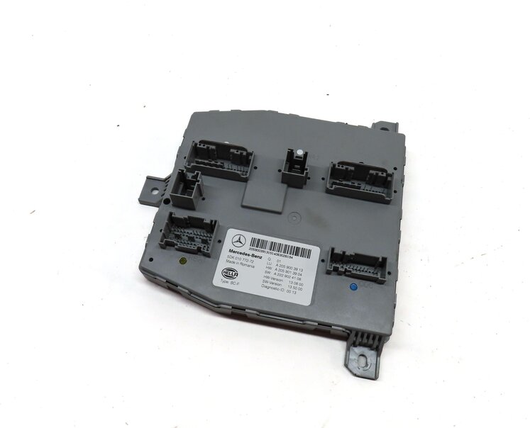 2015-2019 MERCEDES C GLC CLASS (W205 X253) FRONT SIGNAL ACQUISITON MODULE SAM