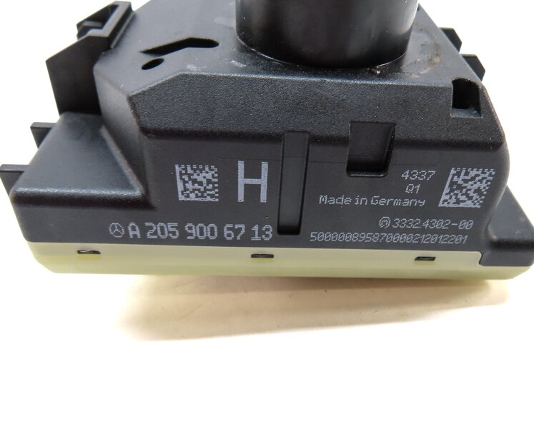 Thumbnail 4: 2018-2019 MERCEDES BENZ C300 GLC300 GLC350e (W205 X253) IGNITION SWITCH MODULE
