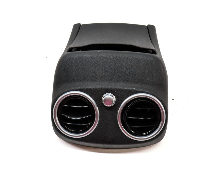 Thumbnail 2: 2015 MERCEDES C300 SEDAN (W205) REAR CENTER CONSOLE HVAC A/C HEATER AIR VENT