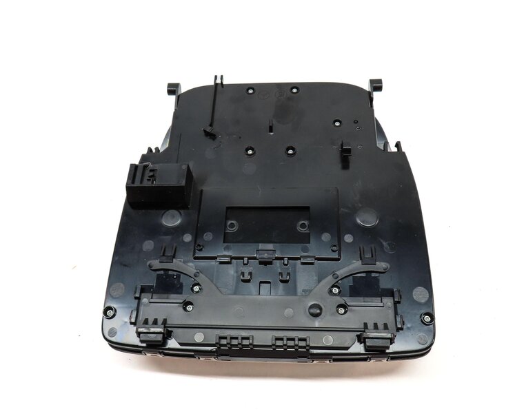 Thumbnail 6: 2015 MERCEDES C300 SEDAN (W205) FRONT ROOF CENTER PRIMARY DOME LIGHT (GRAY)