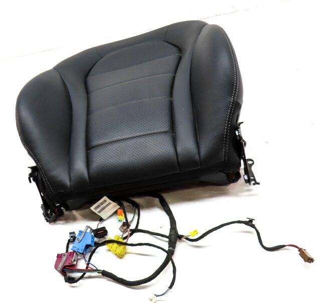 Thumbnail 3: 2015 MERCEDES C300 SEDAN (W205) FRONT RIGHT UPPER STANDARD SEAT CUSHION (BLACK)