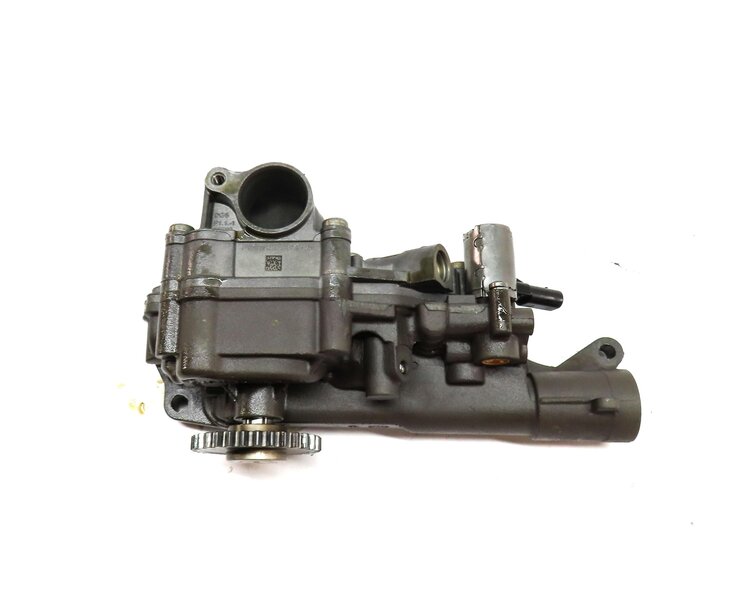 Thumbnail 6: 2015 MERCEDES C300 SEDAN (W205) 2.0L M274 TURBO ENGINE OIL PUMP 2701810701