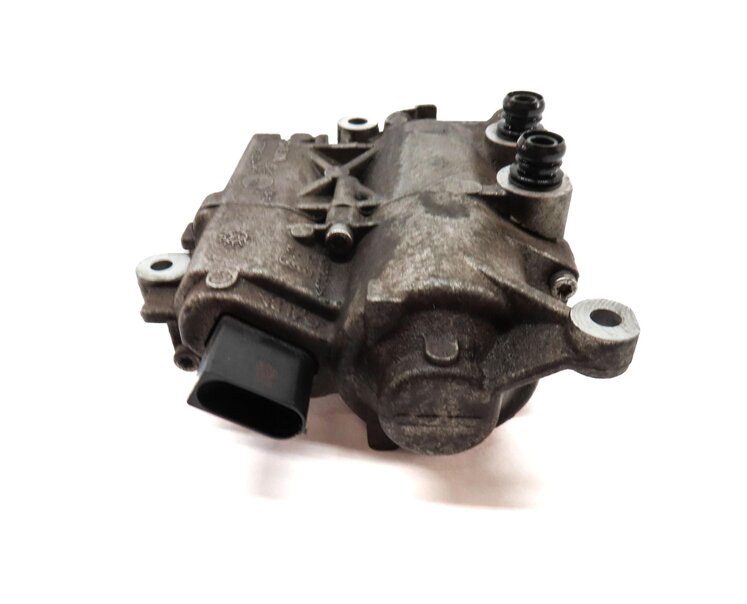 Thumbnail 5: 15-17 MERCEDES C300 (W205) AWD 722.9 AT TRANSMISSION AUXILIARY ELECTRIC OIL PUMP
