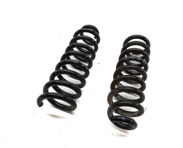 15-21 MERCEDES C-CLASS W205 REAR LEFT RIGHT STANDARD SUSPENSION COIL SPRING SET2
