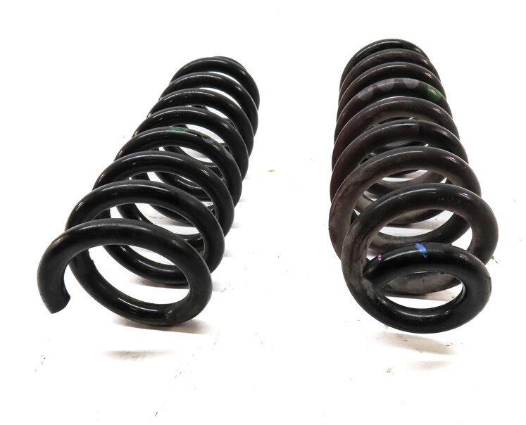 Thumbnail 4: 15-21 MERCEDES C-CLASS W205 REAR LEFT RIGHT STANDARD SUSPENSION COIL SPRING SET2