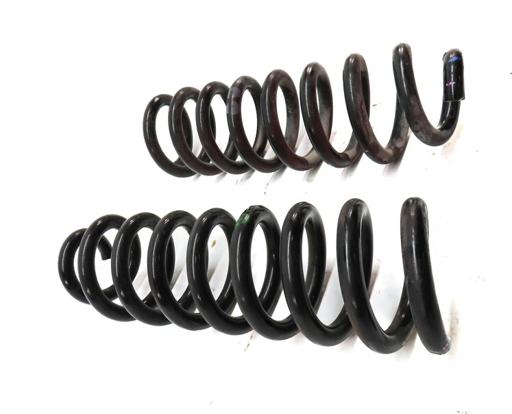 Thumbnail 7: 15-21 MERCEDES C-CLASS W205 REAR LEFT RIGHT STANDARD SUSPENSION COIL SPRING SET2