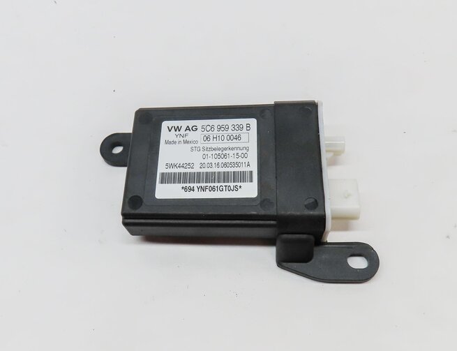 Thumbnail 2: 2012 AUDI A6 (C7) FRONT RIGHT PASSENGER SEAT OCCUPANCY SENSOR MODULE 5C6959339B