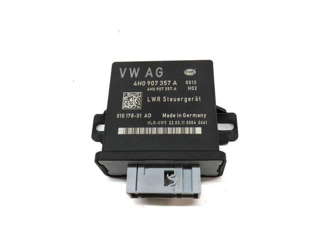 Thumbnail 2: 2012 AUDI A6 (C7) XENON HEADLIGHT RANGE CONTROL MODULE 4H0907357A