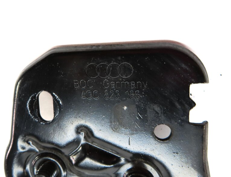 Thumbnail 16: 2012 AUDI A6 (C7) LEFT RIGHT CENTER HOOD LOCK LATCH SET OF 3 4G0823480 4G0823186