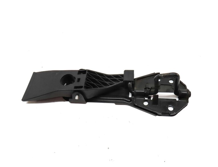 Thumbnail 2: 2012 AUDI A6 (C7) LEFT RIGHT CENTER HOOD LOCK LATCH SET OF 3 4G0823480 4G0823186