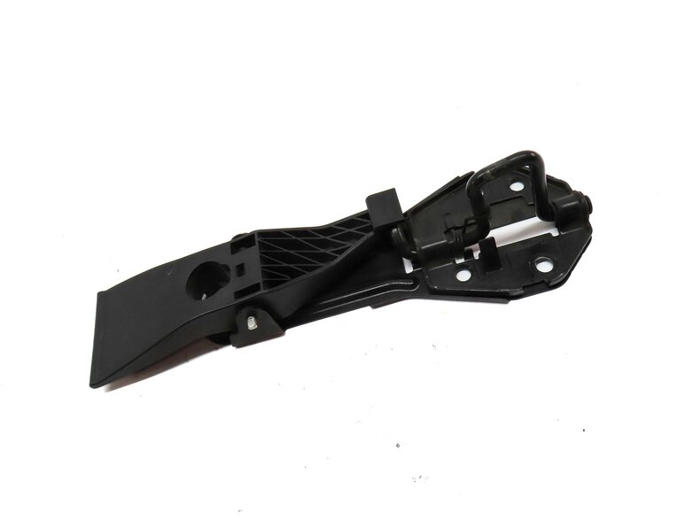 Thumbnail 3: 2012 AUDI A6 (C7) LEFT RIGHT CENTER HOOD LOCK LATCH SET OF 3 4G0823480 4G0823186