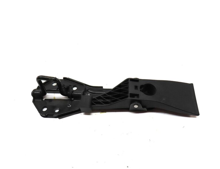 Thumbnail 5: 2012 AUDI A6 (C7) LEFT RIGHT CENTER HOOD LOCK LATCH SET OF 3 4G0823480 4G0823186