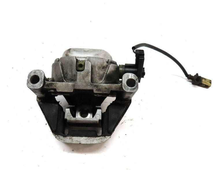 Thumbnail 4: 2012 AUDI A6 (C7) 3.0L SUPER CGXB LEFT ENGINE MOTOR MOUNT