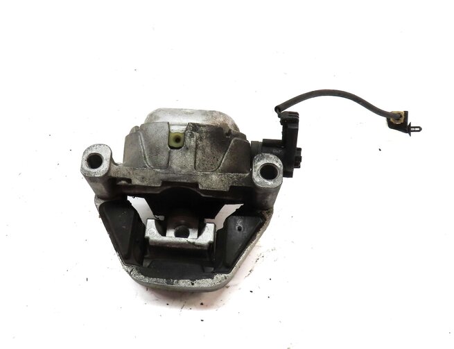 Thumbnail 3: 2012 AUDI A6 (C7) 3.0L SUPER CGXB RIGHT ENGINE MOTOR MOUNT