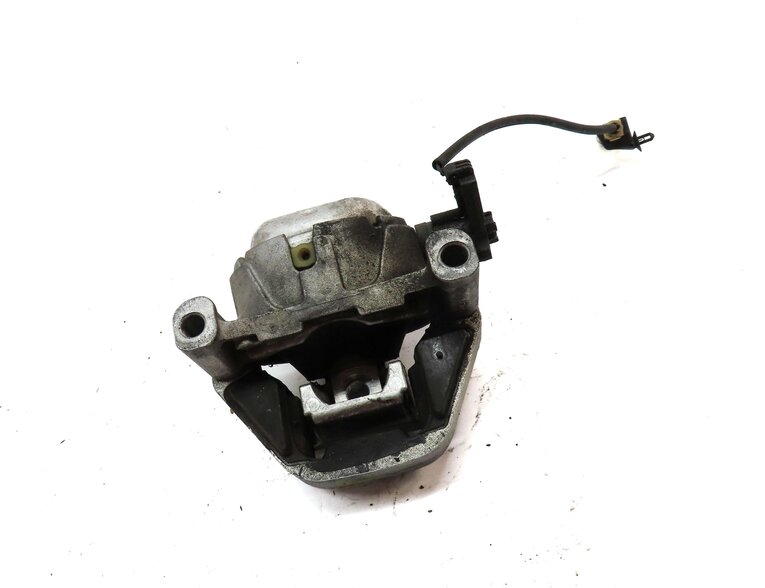 Thumbnail 4: 2012 AUDI A6 (C7) 3.0L SUPER CGXB RIGHT ENGINE MOTOR MOUNT