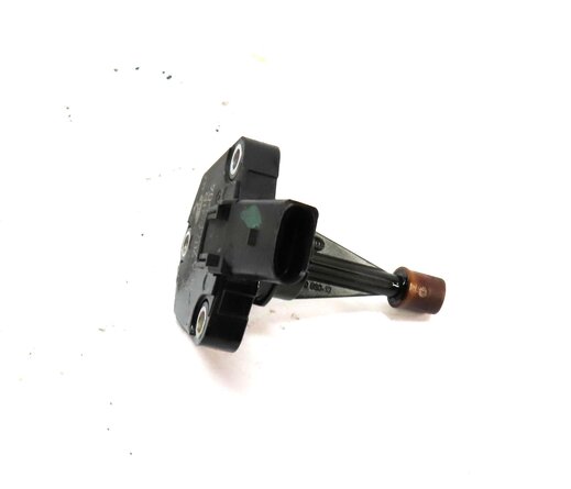 2012 AUDI A6 (C7) 3.0L SUPER CGXB ENGINE OIL LEVEL SENSOR 03C907660R