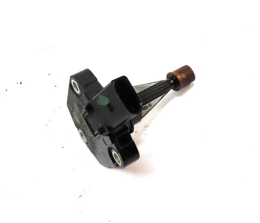 Thumbnail 3: 2012 AUDI A6 (C7) 3.0L SUPER CGXB ENGINE OIL LEVEL SENSOR 03C907660R
