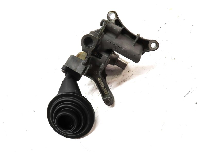Thumbnail 3: 2012 AUDI A6 (C7) 3.0L SUPER CGXB ENGINE OIL PUMP 06E115105A
