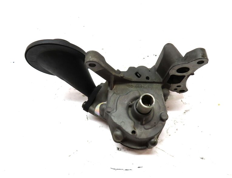 Thumbnail 5: 2012 AUDI A6 (C7) 3.0L SUPER CGXB ENGINE OIL PUMP 06E115105A