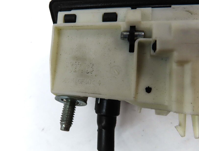 Thumbnail 6: 08-17 AUDI A3 S3 A4 S4 A5 S5 A7 Q5 (B8 8K 8T 8R 8V) REAR TRUNK HANDLE w/ CAMERA