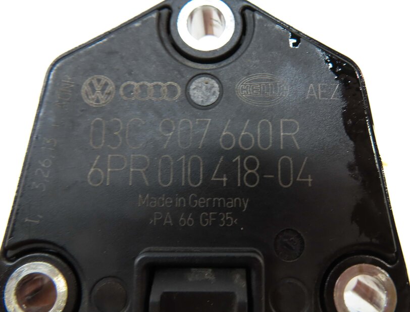 Thumbnail 5: 2014 AUDI S4 (B8 8K) 3.0L SUPERCHARGED CTUB ENGINE OIL LEVEL SENSOR 03C907660R
