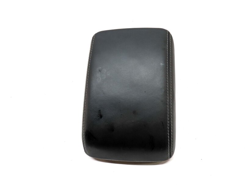 Thumbnail 2: 08-17 AUDI A4 S4 A5 S5 RS5 (B8 8K 8T) FRONT CENTER CONSOLE ARM REST LID (BLACK)