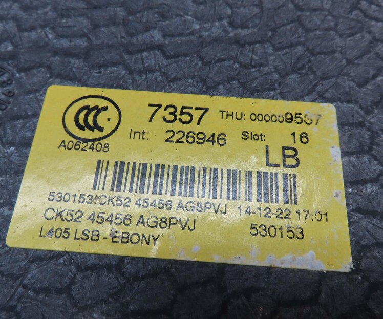 Thumbnail 6: 2015 LAND RANGE ROVER L405 REAR TRUNK SPARE TIRE COVER FLOOR CARPET MAT (BLACK)