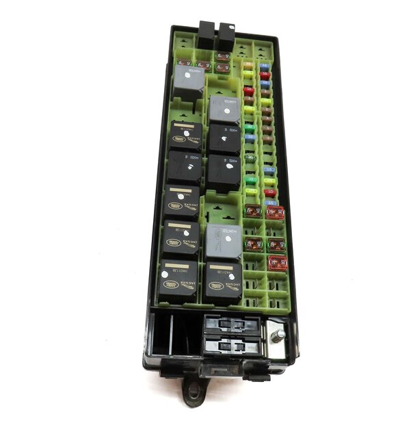Thumbnail 8: 2015 LAND RANGE ROVER (L405) CABIN FUSE BOX RELAY FPLA14K016AA