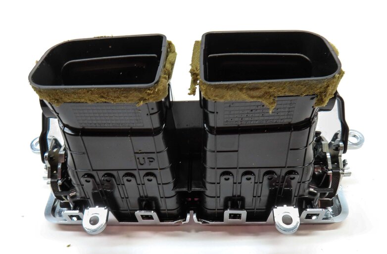 Thumbnail 6: 2015 LAND RANGE ROVER (L405) REAR CENTER CONSOLE HVAC A/C HEATER AIR VENT