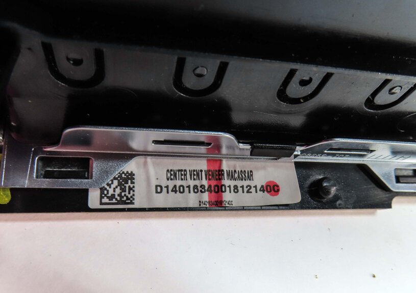 Thumbnail 6: 2015 LAND RANGE ROVER (L405) FRONT CENTER DASH A/C HEATER AIR VENT MACASSAR WOOD