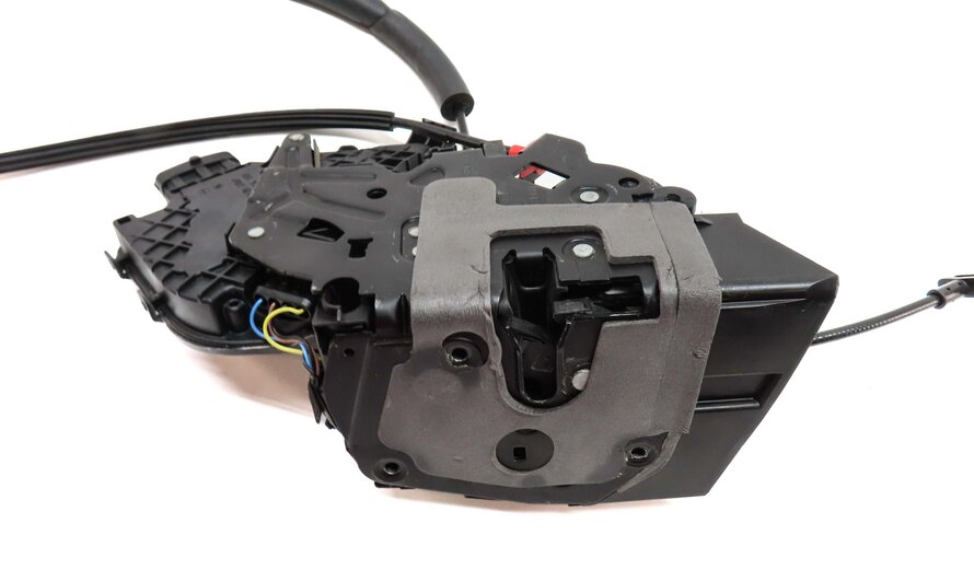 Thumbnail 8: 2013-2022 LAND ROVER DISCOVERY RANGE ROVER SPORT - RIGHT REAR PASSIVE DOOR LATCH