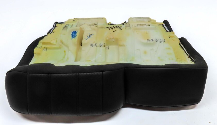 Thumbnail 5: 2015 LAND RANGE ROVER (L405) REAR LEFT LOWER SEAT CUSHION (EBONY BLACK LEATHER)