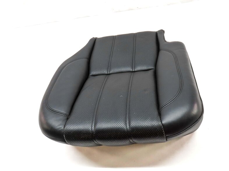 Thumbnail 2: 2015 LAND RANGE ROVER (L405) REAR RIGHT LOWER SEAT CUSHION (EBONY BLACK LEATHER)