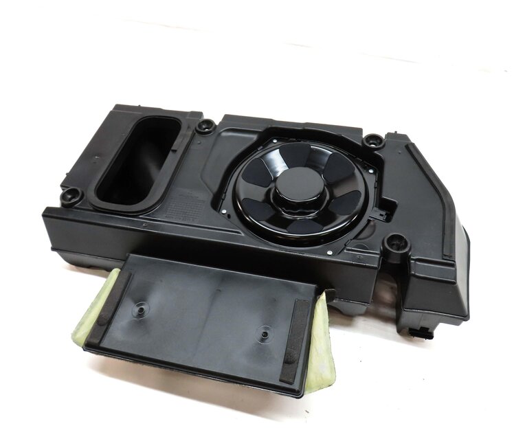 Thumbnail 1: 2015 LAND RANGE ROVER (L405) RADIO STEREO SUBWOOFER SUB WOOFER SPEAKER BOX