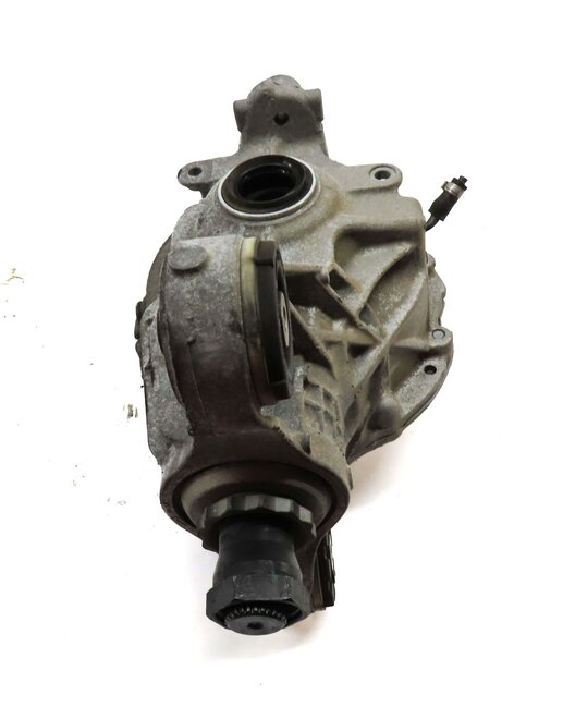 Thumbnail 5: 2013-2016 RANGE ROVER (L405) 5.0L SUPERCHARGED - REAR DIFFERENTIAL (3.31 RATIO)